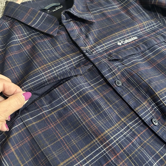 Columbia Blue Plaid Omni Wick Long Sleeve Shirt - Men's Size LARGE - Picture 11 of 11